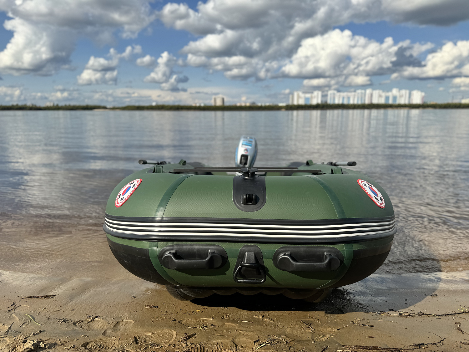 Лодка MISHIMO BIG FLOOR 400 в Северодвинске