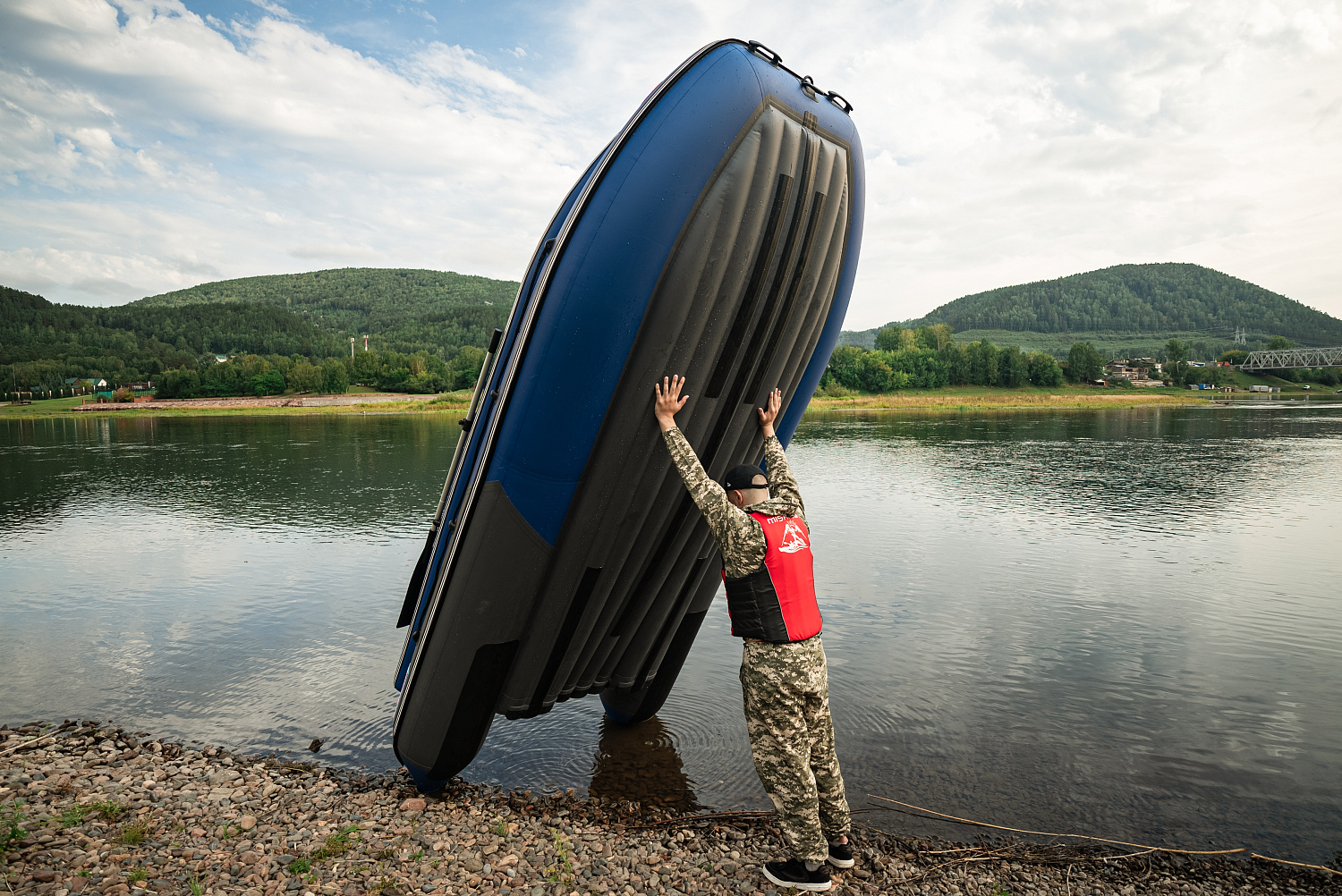 Лодка MISHIMO RIVER FJET PRO 430  под водомет в Северодвинске