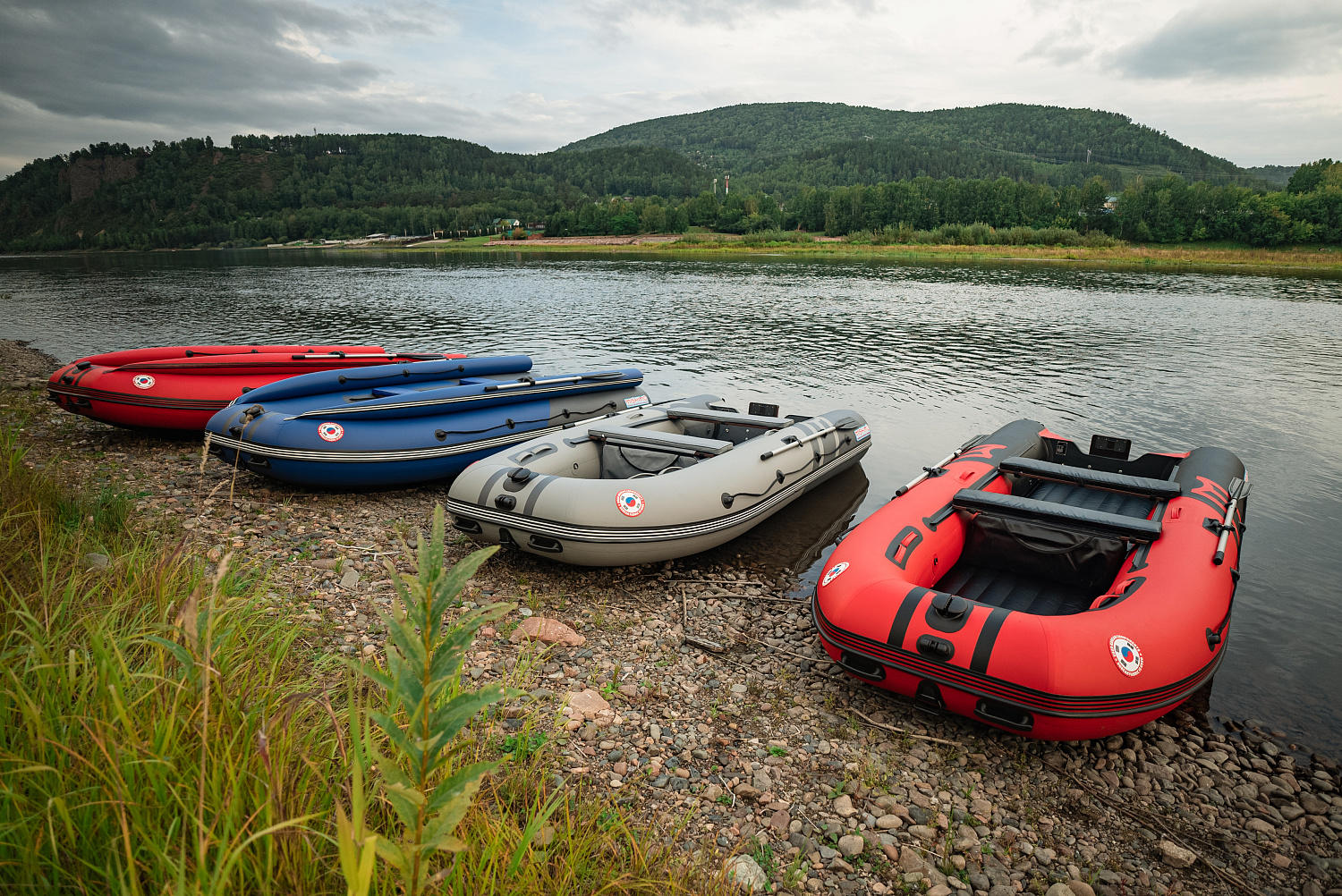 Лодка MISHIMO RIVER FJET PRO 430  под водомет в Северодвинске